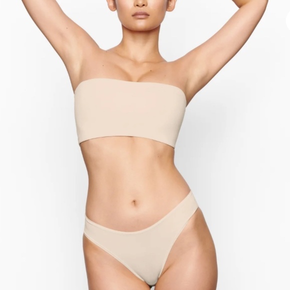 SKIMS Fits Everybody Bandeau strapless‎ bra SAND XXS - Picture 1 of 5